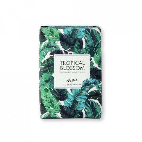 TROPICAL BLOSSOM. Oliivi&ouml;ljyll&auml; rikastetut saippuat (160 g) - Tummanvihre&auml;
